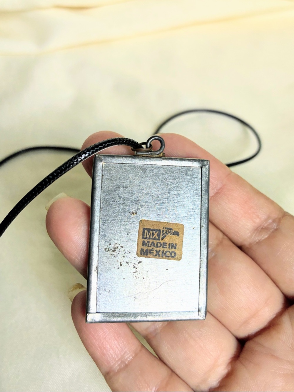Frida Kahlo portrait pendant necklace with black cord #fridakahlo #mexican #boho - Picture 2 of 9
